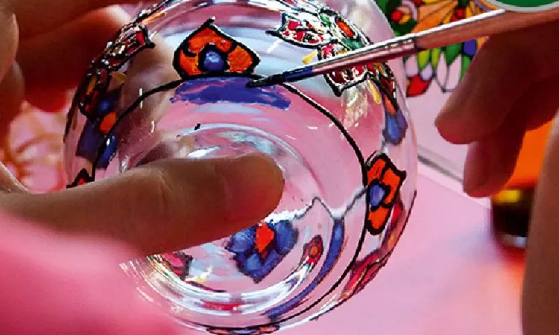 Warsztaty malowani na szkle w Sosnowcu Warsztaty malowani na szkle w Sosnowcu