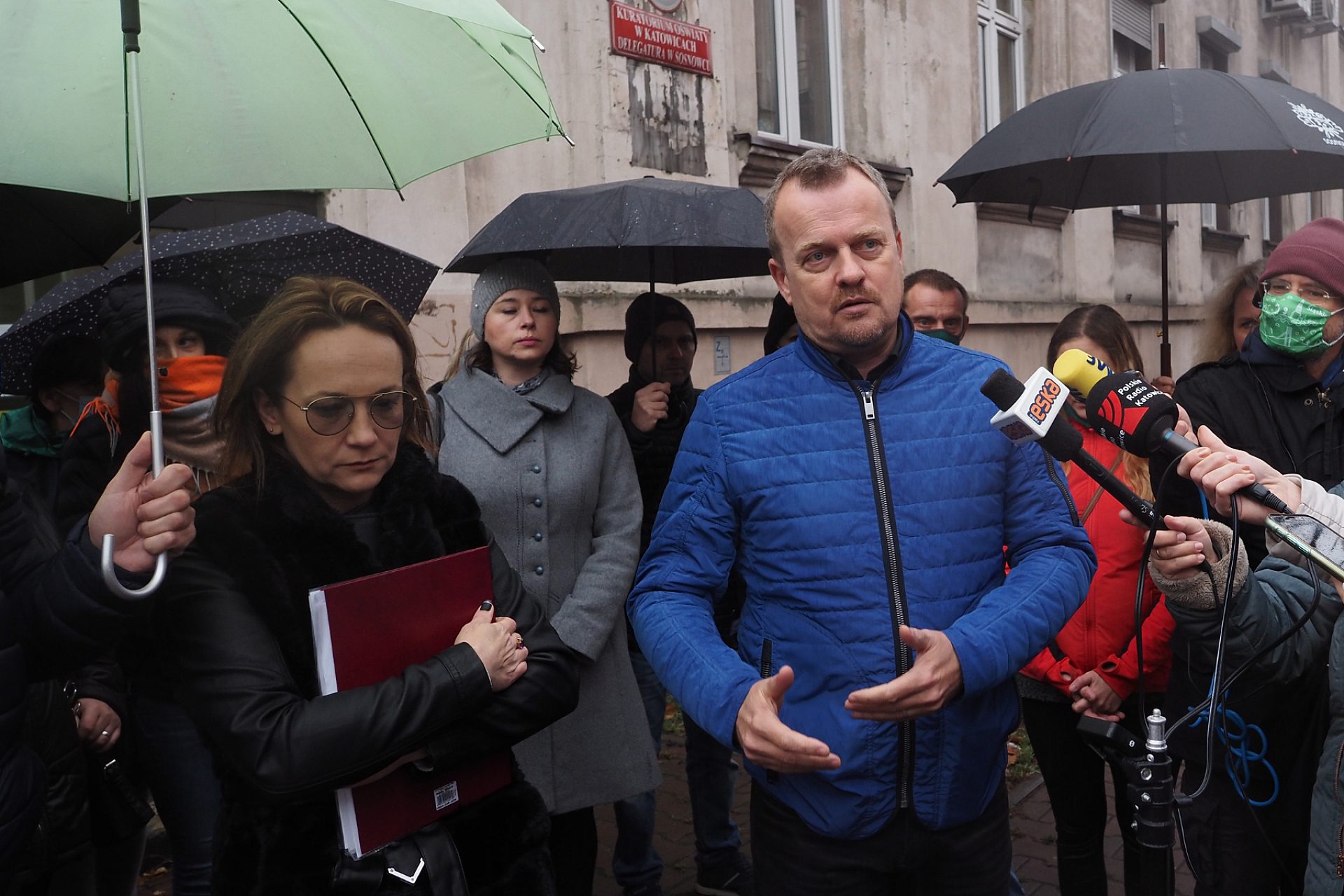 Briefing prasowy rodziców i prezydenta Sosnowca Briefing prasowy rodziców i prezydenta Sosnowca