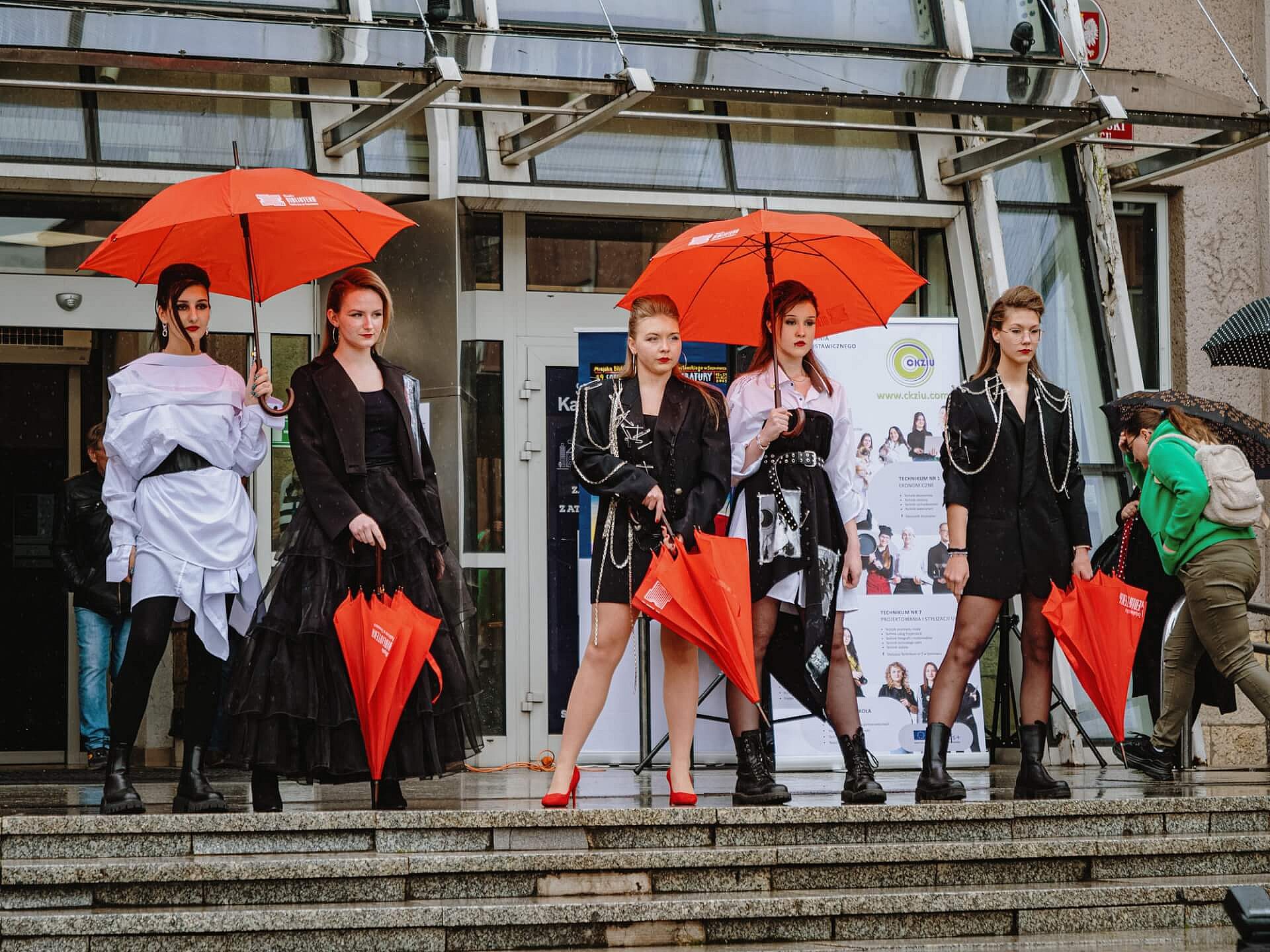 19. Sosnowieckie Dni Literatury rozpoczęły się pokazem mody 19. Sosnowieckie Dni Literatury rozpoczęły się pokazem mody