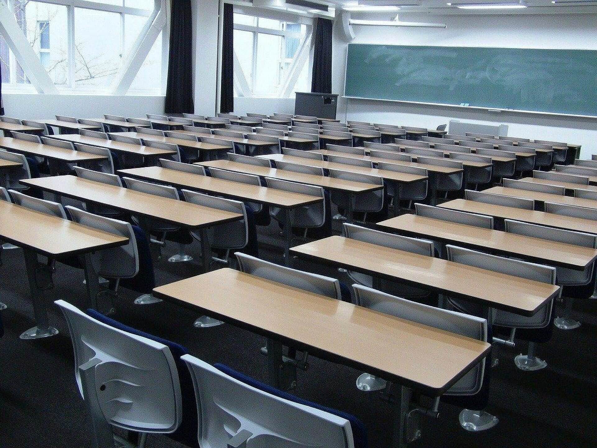 Tylko w Sosnowcu uczniowie z ponad 80 klas przebywają na kwarantannie Tylko w Sosnowcu uczniowie z ponad 80 klas przebywają na kwarantannie