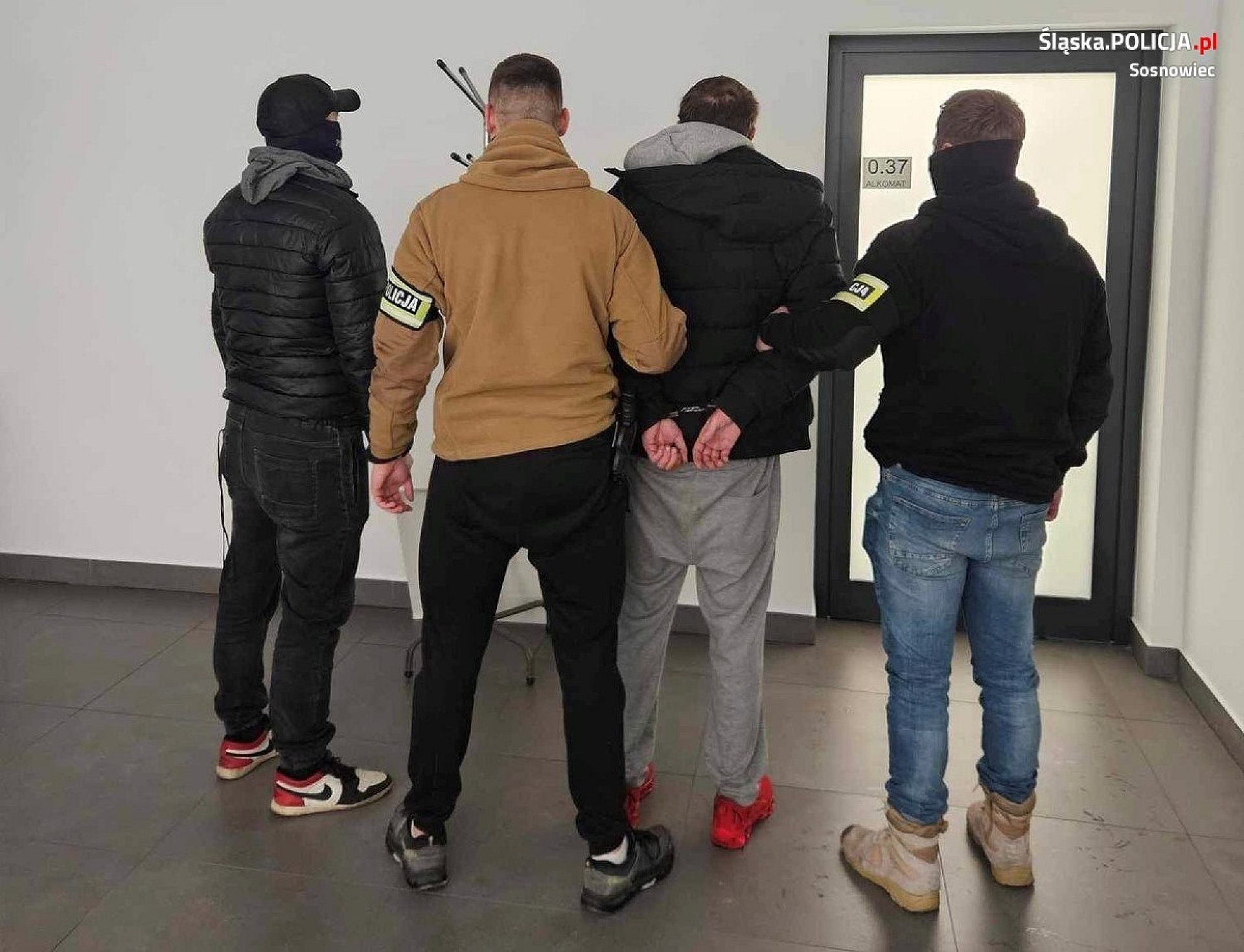Policjanci z Sosnowca zatrzymali 43-latka, który prowadził samochód pod wpływem alkoholu Policjanci z Sosnowca zatrzymali 43-latka, który prowadził samochód pod wpływem alkoholu
