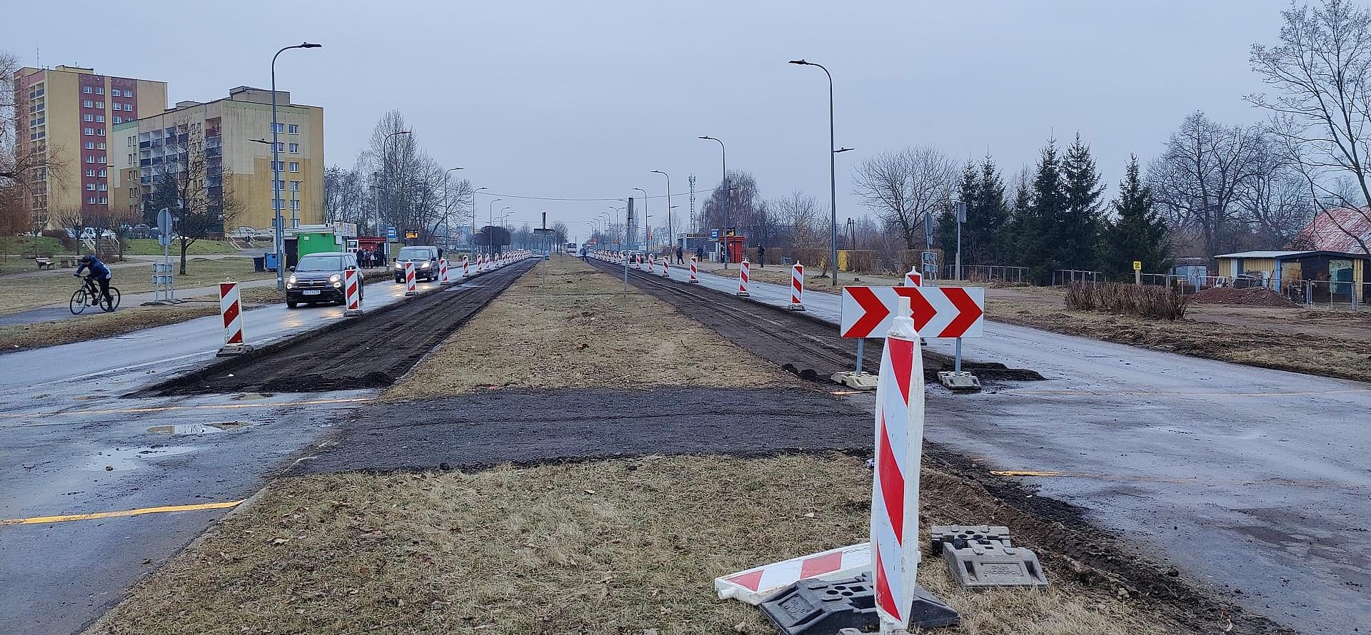 Aleja Zagłębia Dąbrowskiego jest remontowana Aleja Zagłębia Dąbrowskiego jest remontowana