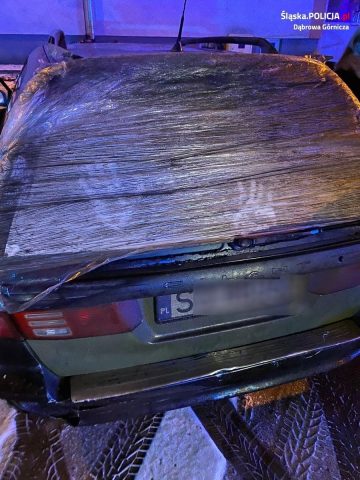 Mężczyzna uciekał autem przed policją Mężczyzna uciekał autem przed policją