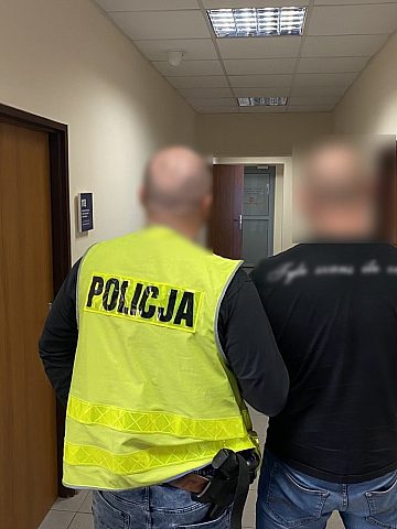 Jeden z zatrzymanych w Jaworznie mężczyzn Jeden z zatrzymanych w Jaworznie mężczyzn