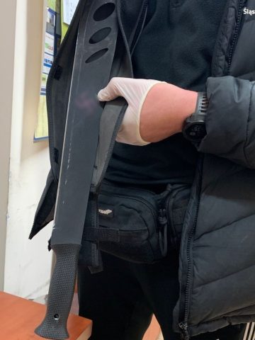 Maczeta jednego z zatrzymanych mężczyzn Maczeta jednego z zatrzymanych mężczyzn