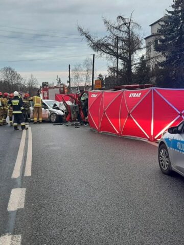 Wypadek DK78 nie żyją dwa kierowcy Wypadek DK78 nie żyją dwa kierowcy