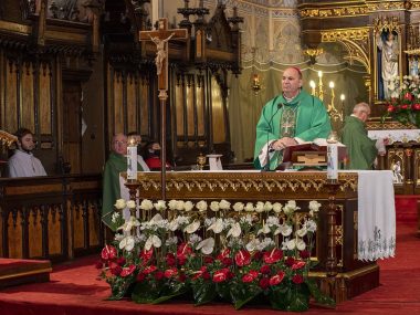 Stoimy w obliczu wielkiego niebezpieczeństwa - mówił bp Kaszak Stoimy w obliczu wielkiego niebezpieczeństwa - mówił bp Kaszak