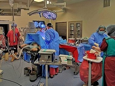 Pierwsza operacja kręgosłupa w Sosnowieckim Szpitalu Miejskim zakończyła się sukcesem Pierwsza operacja kręgosłupa w Sosnowieckim Szpitalu Miejskim zakończyła się sukcesem