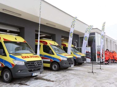 Przekazanie nowych karetek pogotowiu w Sosnowcu Przekazanie nowych karetek pogotowiu w Sosnowcu