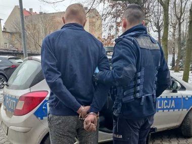 Policjanci z komisariatu w Wojkowicach zatrzymali 33-letniego mężczyznę Policjanci z komisariatu w Wojkowicach zatrzymali 33-letniego mężczyznę