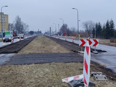 Aleja Zagłębia Dąbrowskiego jest remontowana Aleja Zagłębia Dąbrowskiego jest remontowana