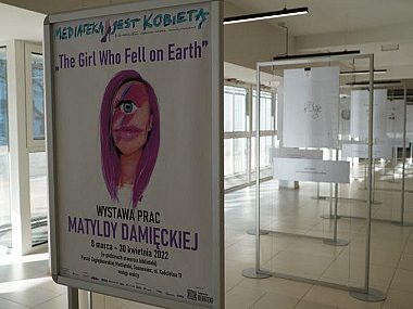 „The Girl Who Fell on Earth” Wystawa prac Matyldy Damięckiej „The Girl Who Fell on Earth” Wystawa prac Matyldy Damięckiej