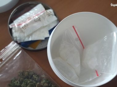 Cztery osoby z narkotykami zatrzymane jednego dnia Narkotyki