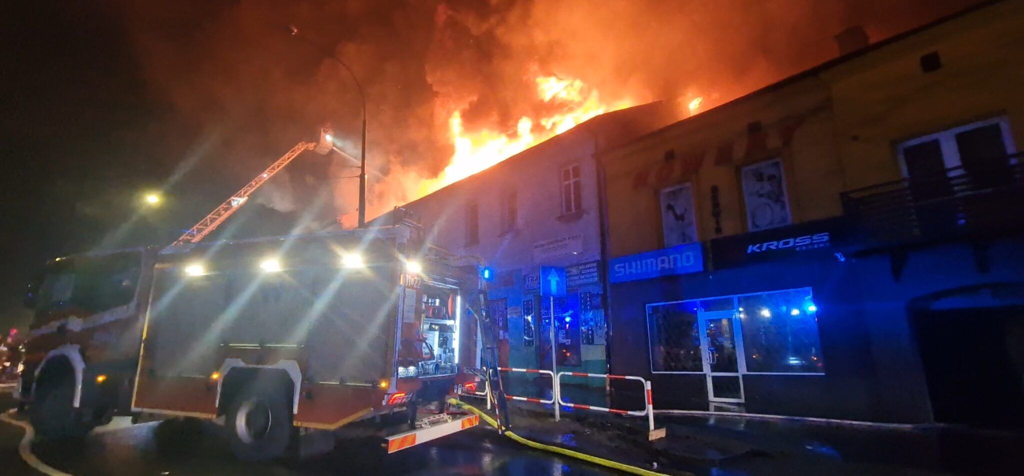 Będzin. Aleja Hugona Kołłątaja 14. Pożar. 7 grudnia 2025.