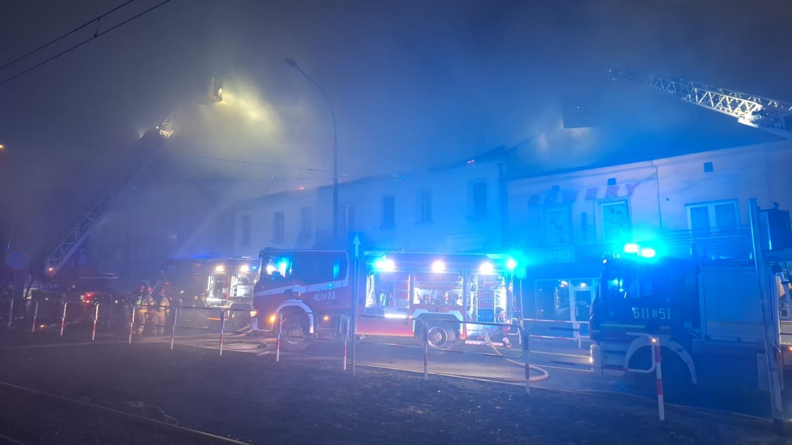 Będzin. Aleja Hugona Kołłątaja 14. Pożar. 7 grudnia 2025.