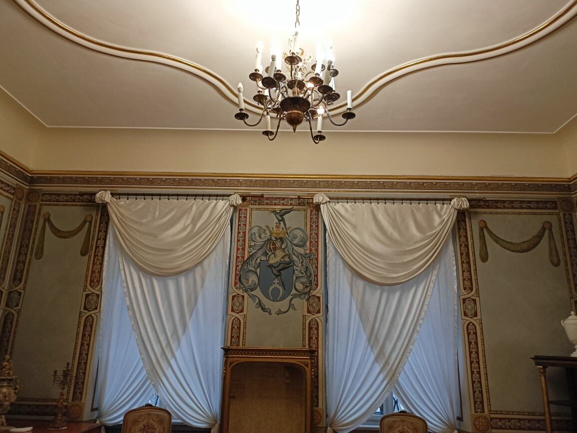 Będzin-Gzichów. Wnętrza Pałacu Mieroszewskich po remoncie i odświeżeniu. Grudzień 2025.