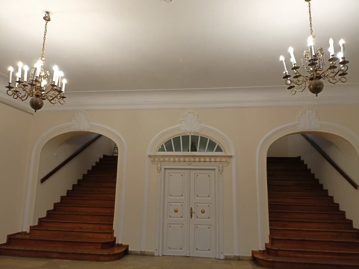 Będzin-Gzichów. Wnętrza Pałacu Mieroszewskich po remoncie i odświeżeniu. Grudzień 2025.