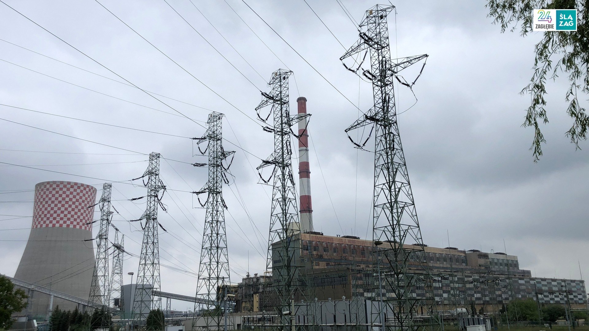 Brak prądu w miastach Zagłębia Dąbrowskiego. Wyłączenia mogą sięgnąć choćby kilkunastu godzin