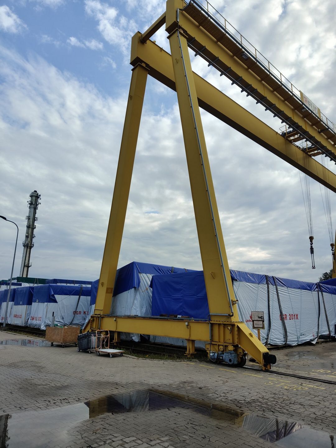 Będzin-Łagisza. Osiedle SIM »Zagłębie« przy ulicy Odkrywkowej. Produkcja segmentów. Wrzesień 2025