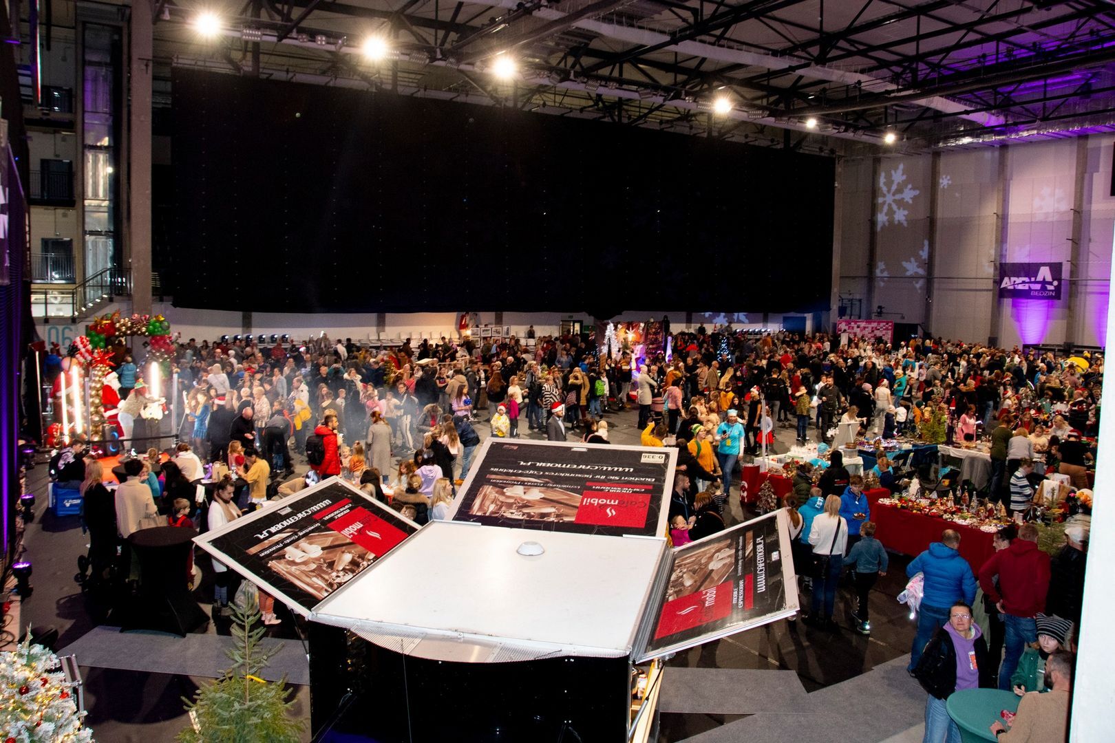 Mikołajkowy Jarmark Świąteczny w «Będzin Arenie». 3 grudnia 2023.