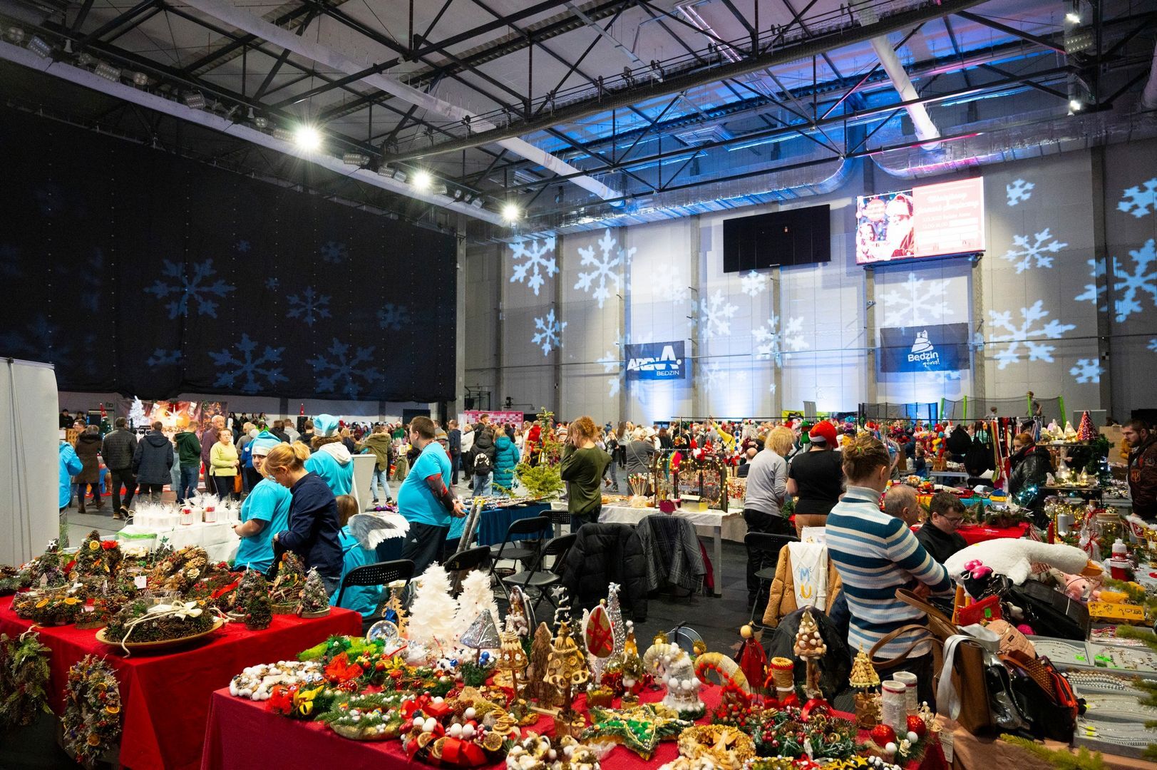 Mikołajkowy Jarmark Świąteczny w «Będzin Arenie». 3 grudnia 2023.