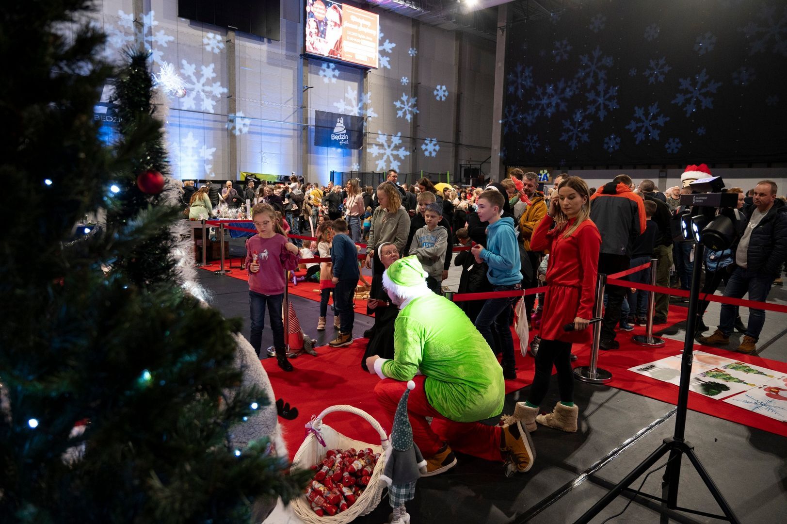 Mikołajkowy Jarmark Świąteczny w «Będzin Arenie». 3 grudnia 2023.
