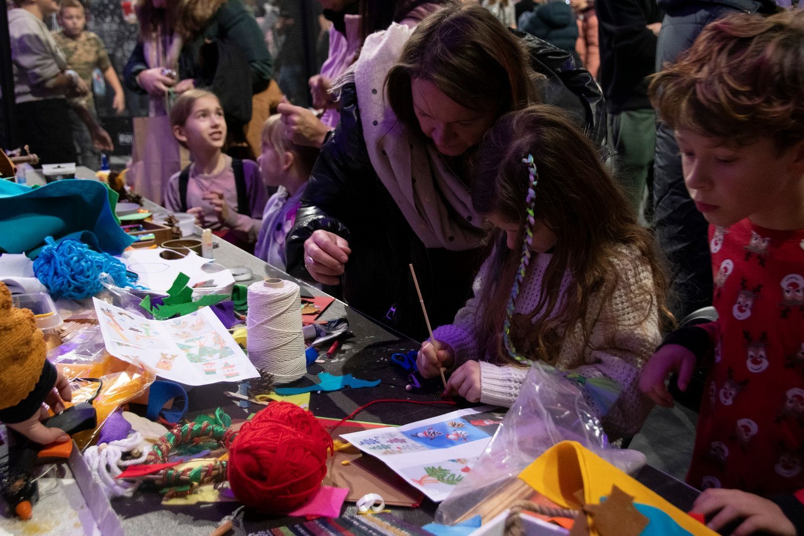 Mikołajkowy Jarmark Świąteczny w «Będzin Arenie». 3 grudnia 2023.
