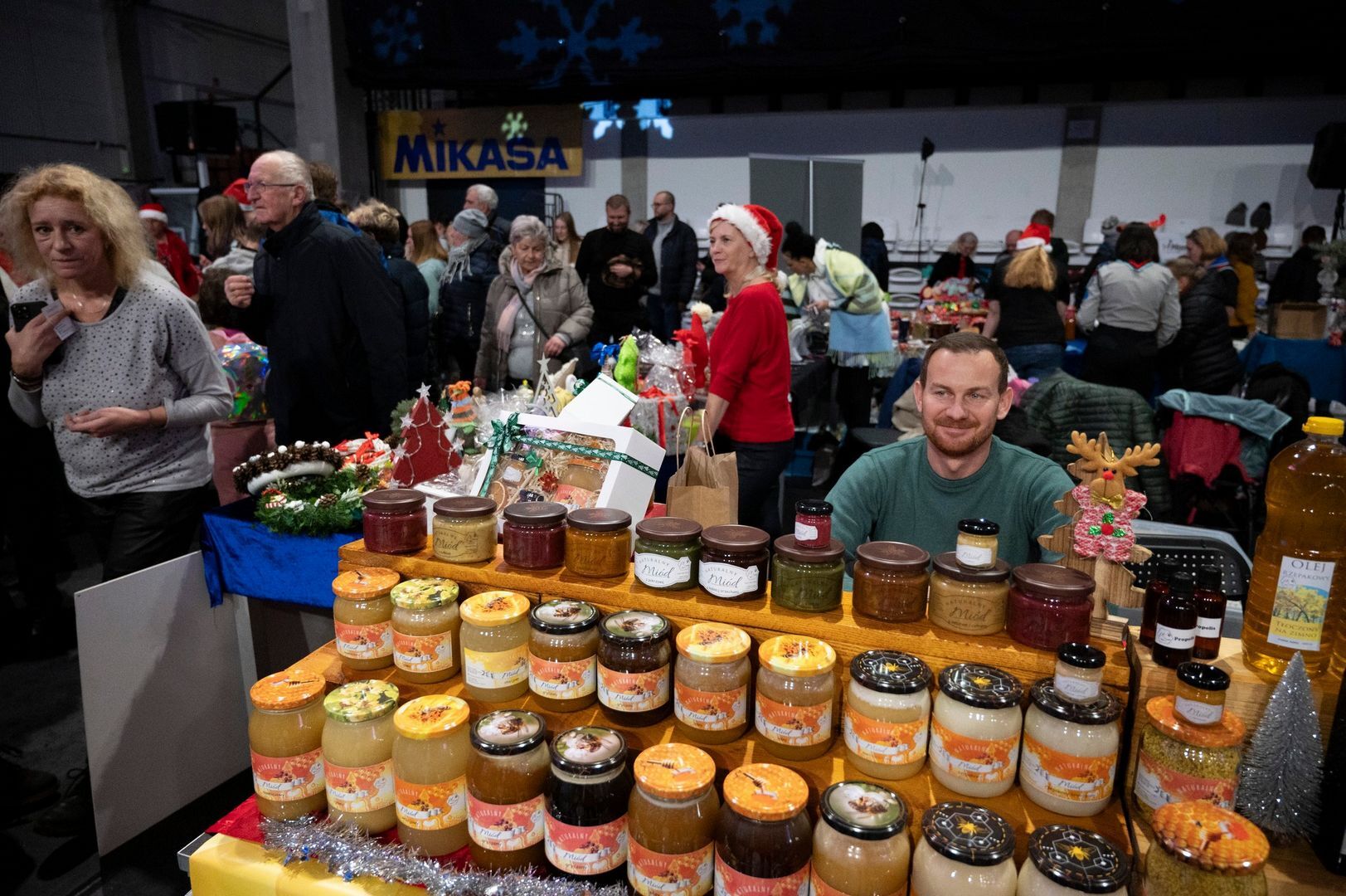 Mikołajkowy Jarmark Świąteczny w «Będzin Arenie». 3 grudnia 2023.