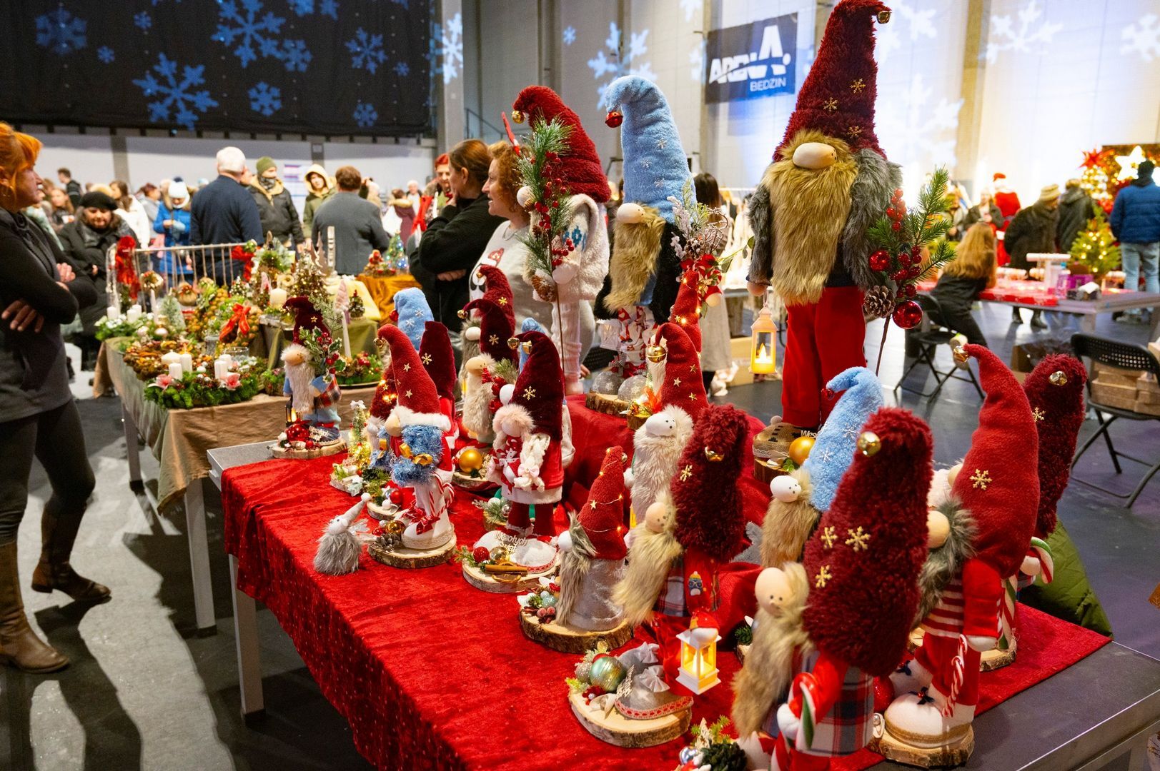Mikołajkowy Jarmark Świąteczny w «Będzin Arenie». 3 grudnia 2023.