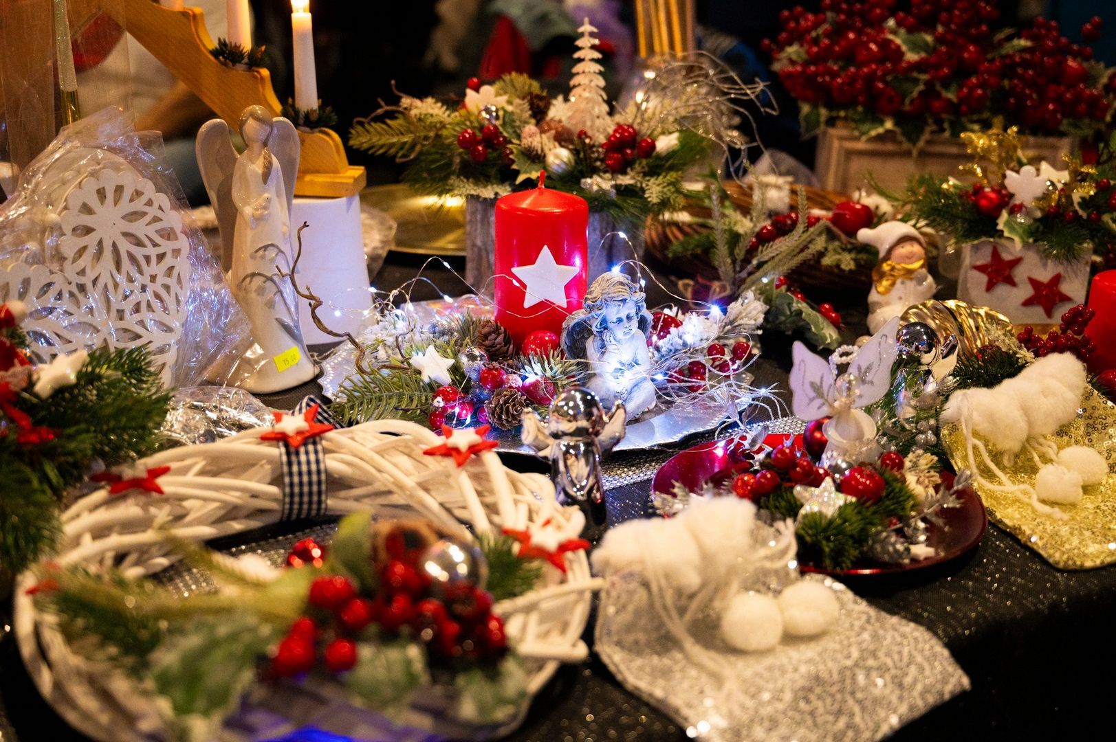 Mikołajkowy Jarmark Świąteczny w «Będzin Arenie». 3 grudnia 2023.