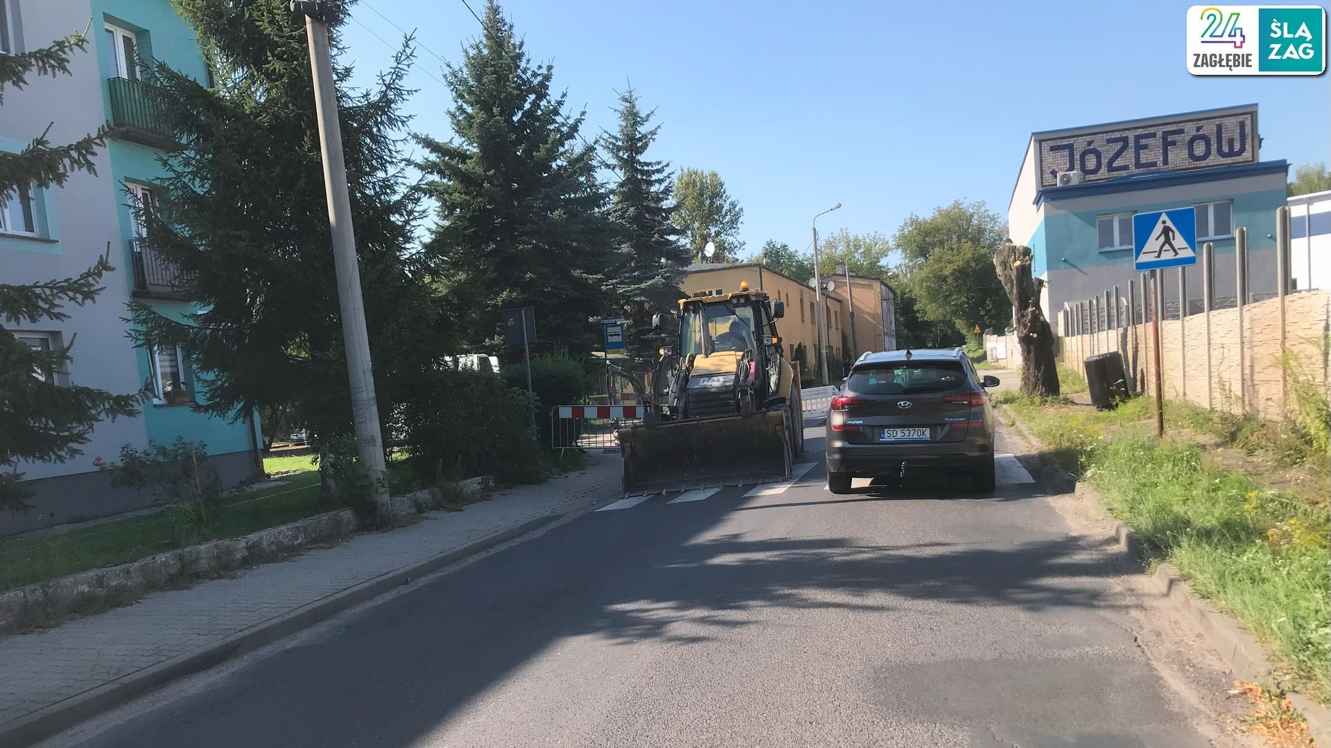 Czeladź-Józefów. Ulica Katowicka. Naprawa drogi z chodnikiem po naszej interwencji. 13 sierpnia 2025.