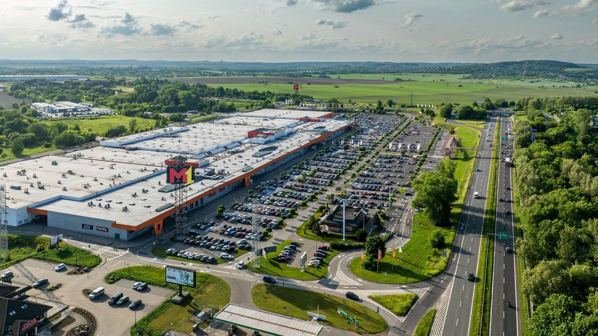 Czeladź-Małobądz. Centrum handlowe »M1«