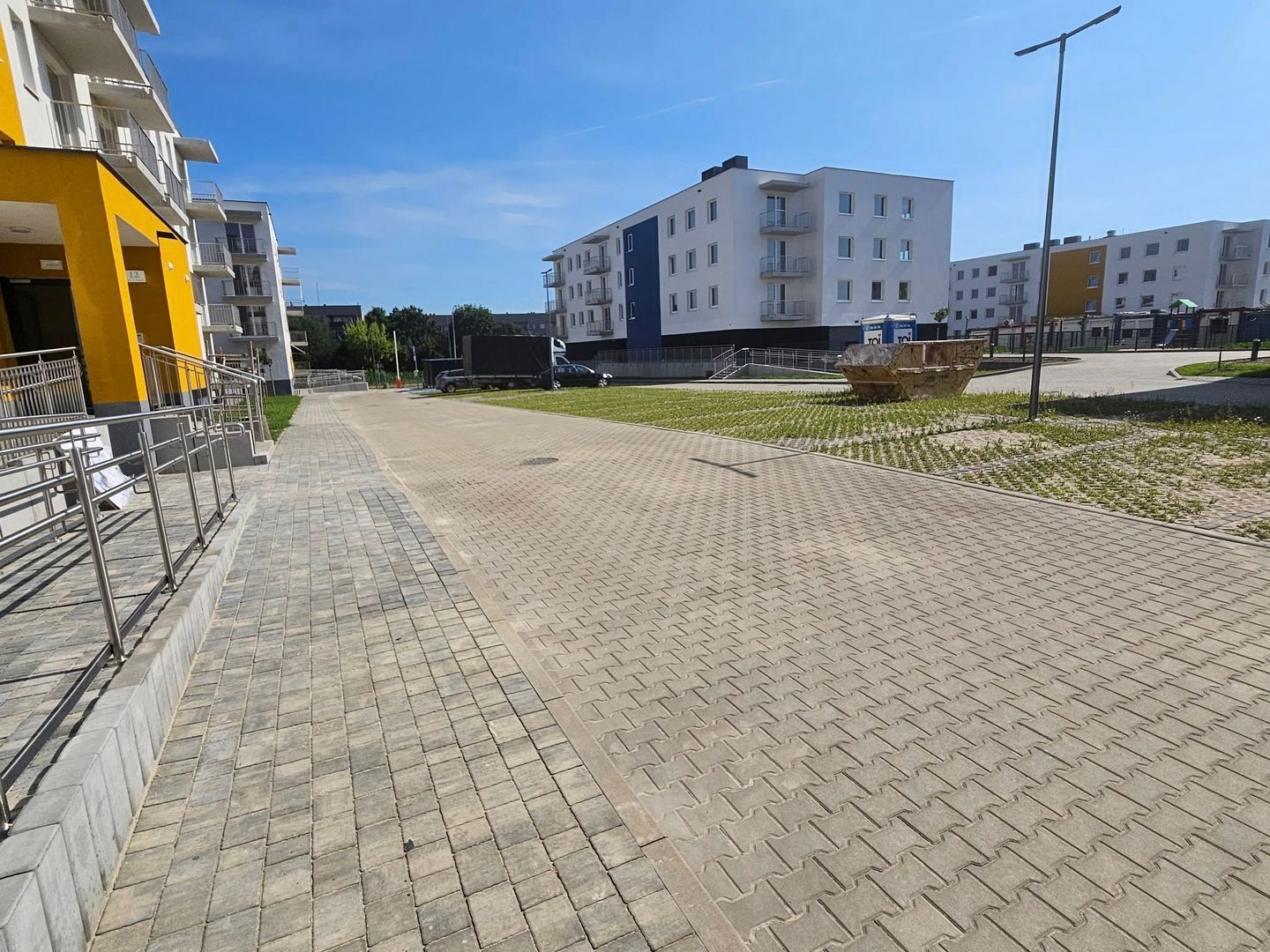 Czeladź. Ulica generała Józefa Hallera. Końcowy etap budowy pierwszej części osiedla mieszkaniowego TBS. 24 lipca 2025.