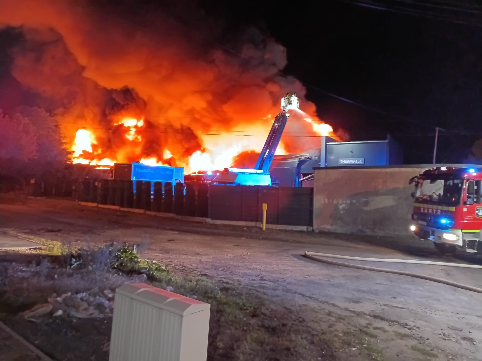 Czeladź. Ulica Rzemieślnicza – pożar hali produkcyjnej. 16 września 2025.