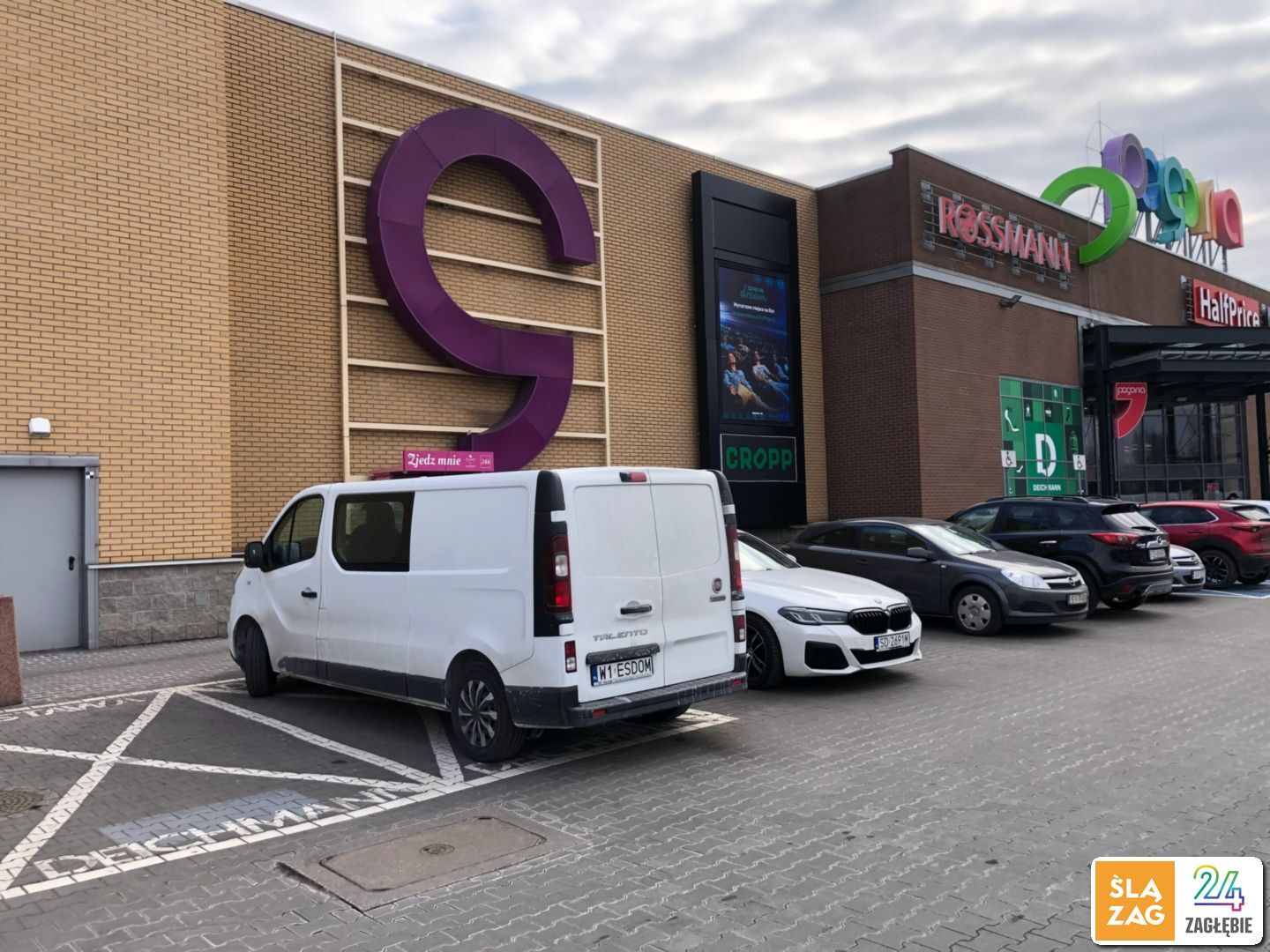 Dabrowa Gornicza CH Pogoria Po Rozbudowie Przed Otwarciem Na Zewnatrz Fot Robert Lechowski 2026 02 03 39