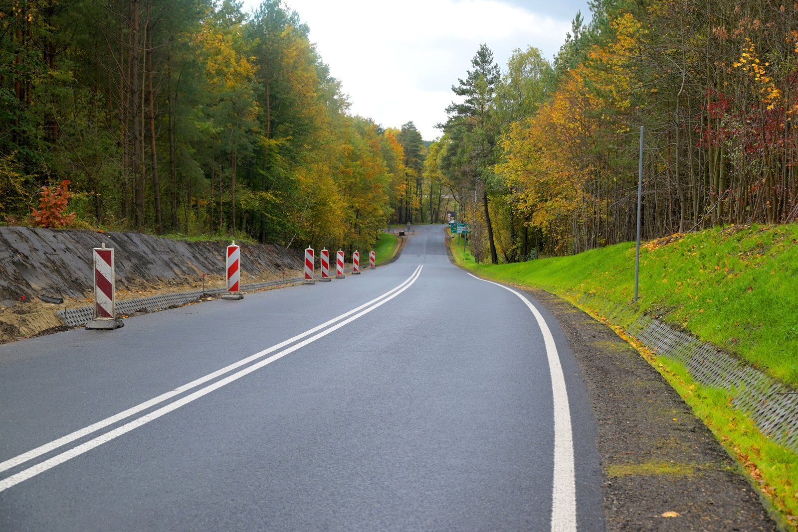 Dąbrowa Górnicza. Droga wojewódzka nr 790 pod koniec remontu. Listopad 2025.