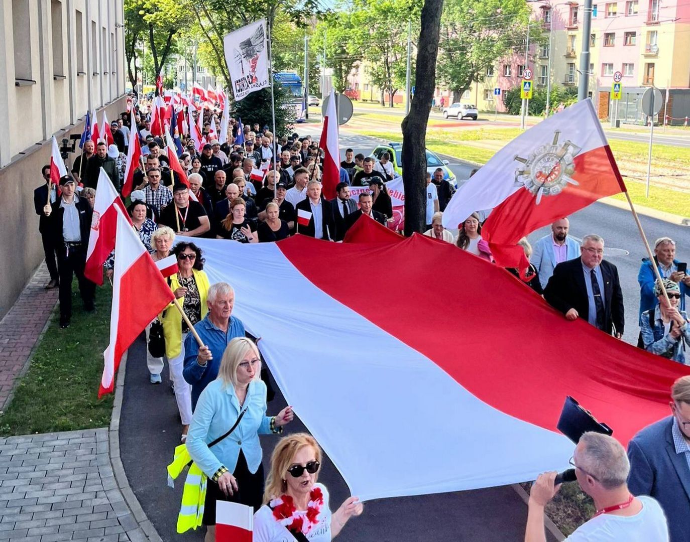 „Marsz obywatelski przeciwko nielegalnej imigracji” w Dąbrowie Górniczej. 31 lipca 2025.
