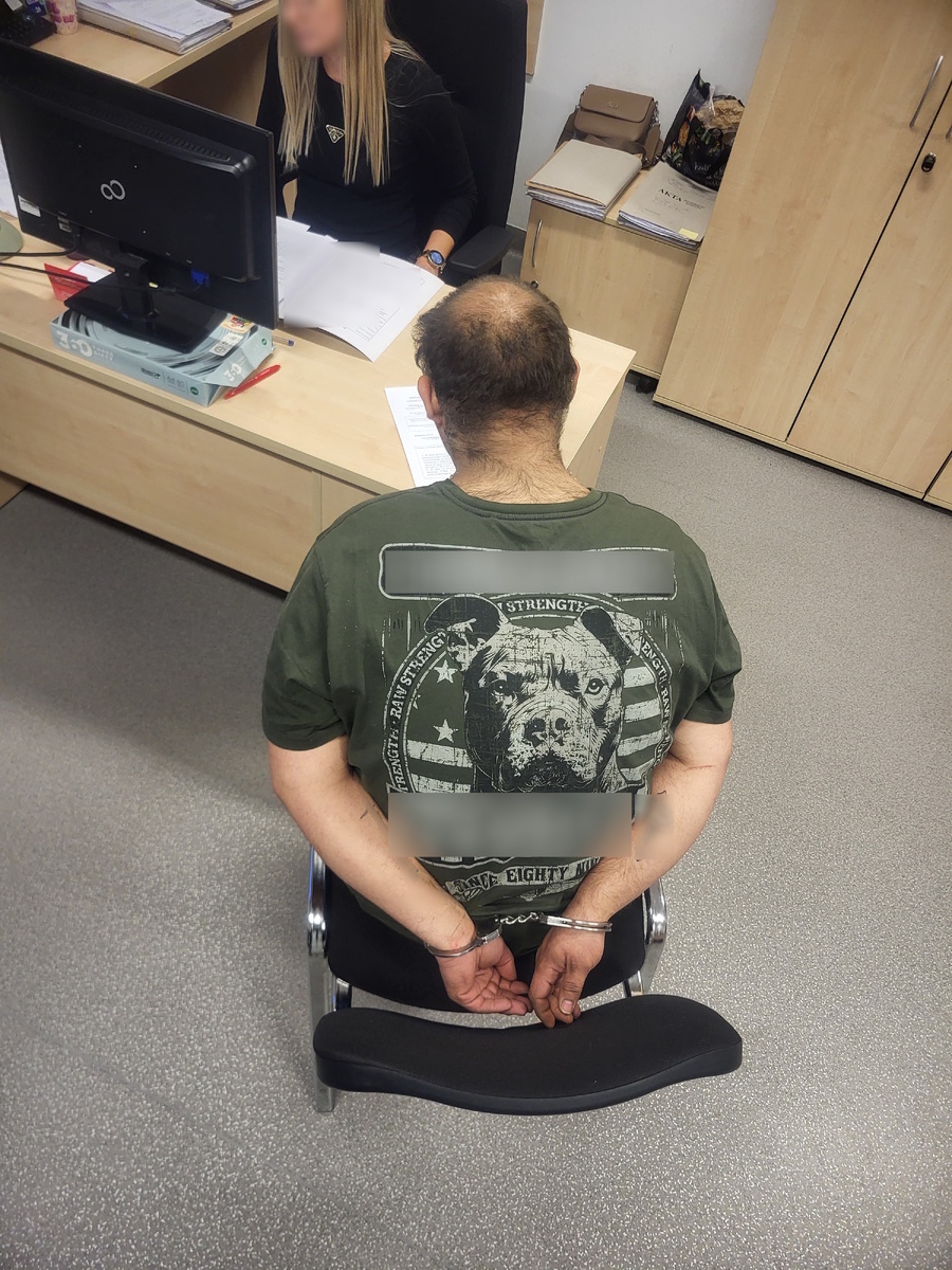 Dąbrowa Górnicza-Ząbkowice. Porachunki w sklepie Żabka z zabawkowym pistoletem. Zatrzymanie 34-latka. 16 marca 2026