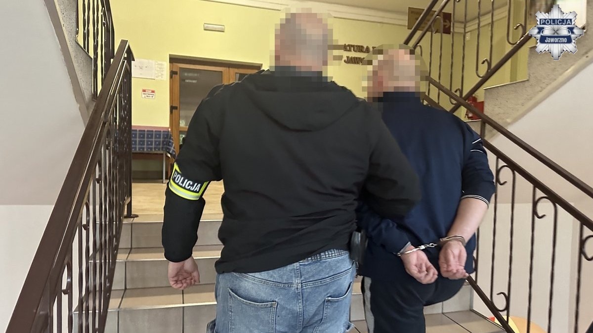 Pseudokibice G.K.S. Katowice pobili w Jaworznie odpoczywających nad Sosiną. Jedna z ofiar zostanie kaleką