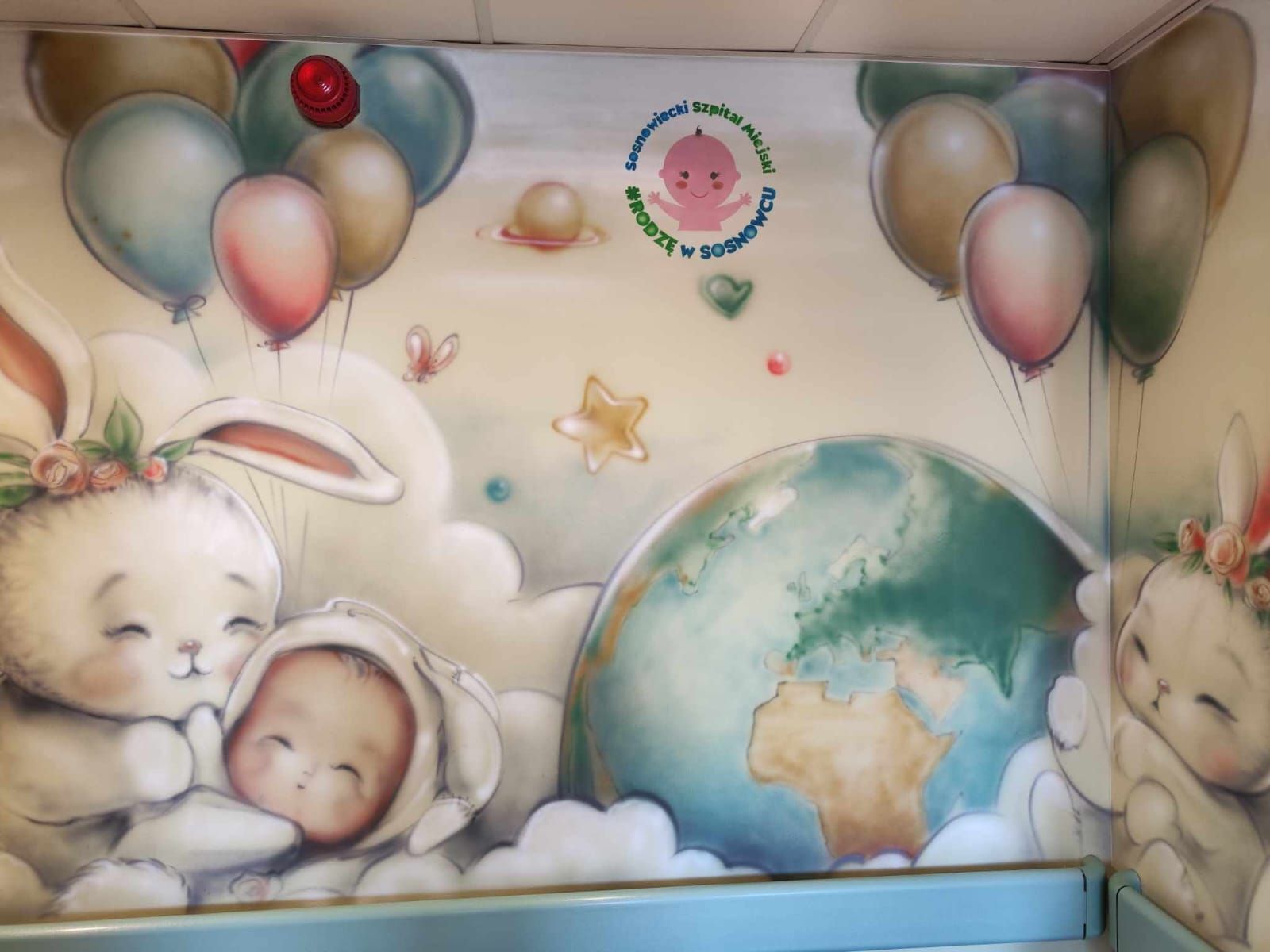 Porodówkowy mural, Sosnowiecki Szpital Miejski