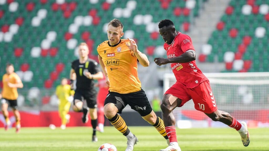 Resovia rozgromiła w Sosnowcu grające w "10" Zagłębie 5:1