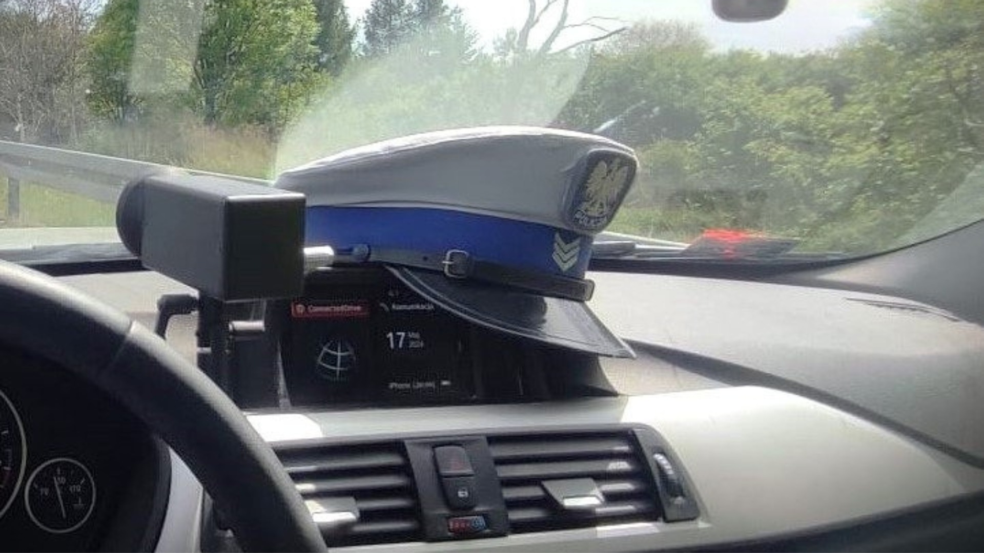 On chciał wrobić swojego brata a ona – swoją siostrę. Brak podobieństwa tłumaczyła… medycyną estetyczną!