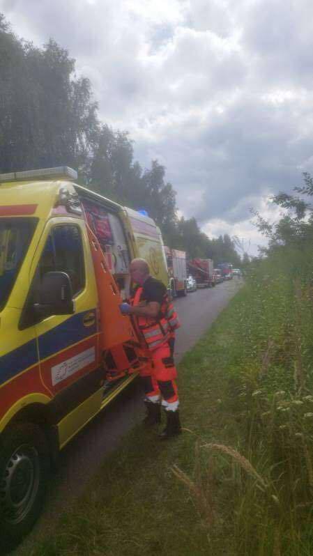 Sławków. Ul. Okradzionowska. Wypadek dwóch pojazdów. 6 sierpnia 2025.