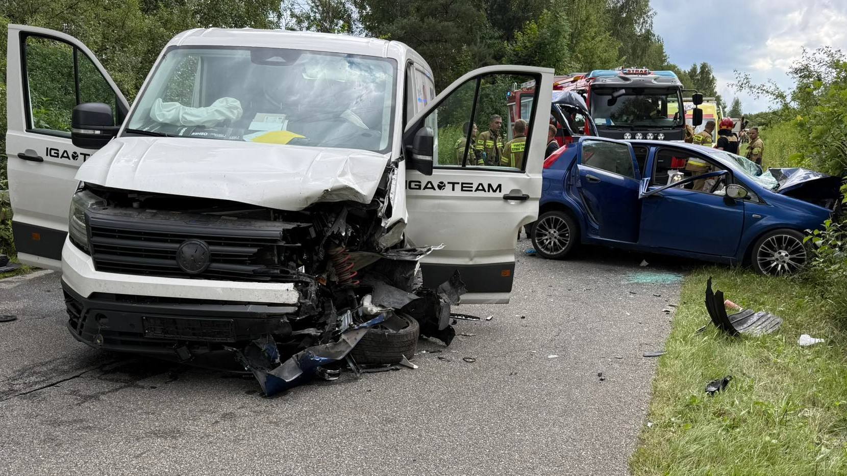 Sławków. Ul. Okradzionowska. Wypadek dwóch pojazdów. 6 sierpnia 2025.