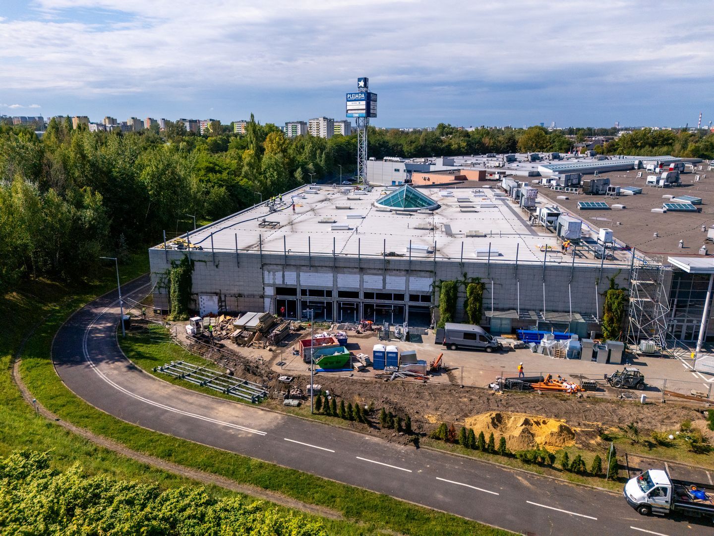 Sosnowiec. Centrum Handlowe «Plejada». Rozbudowa. Wrzesień 2025.