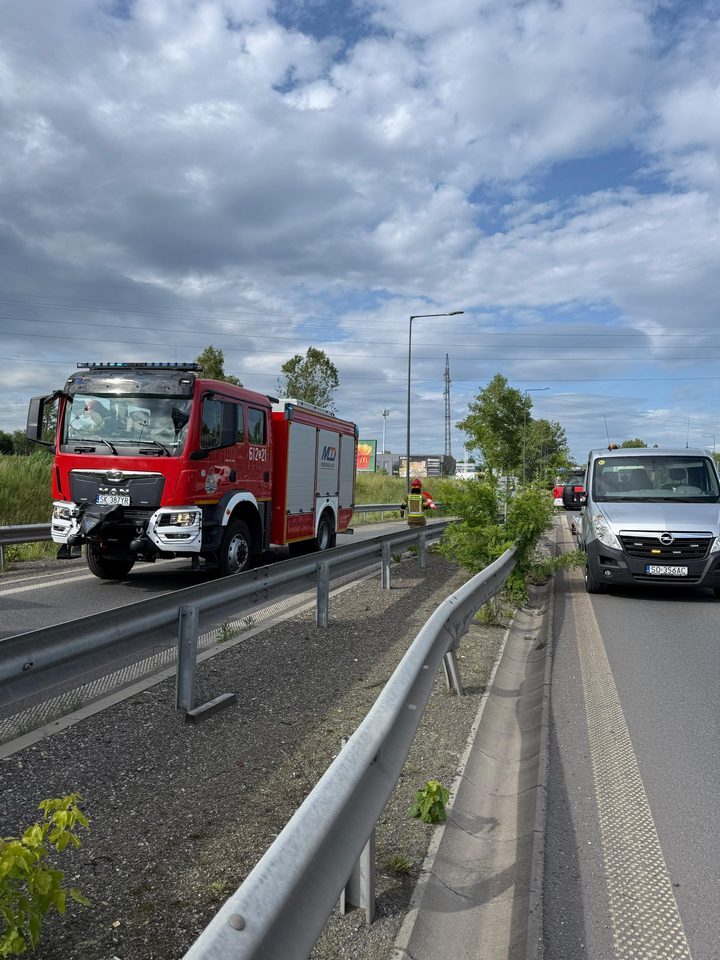 Sosnowiec. Dachowanie na drodze krajowej nr 94. 6 czerwca 2025
