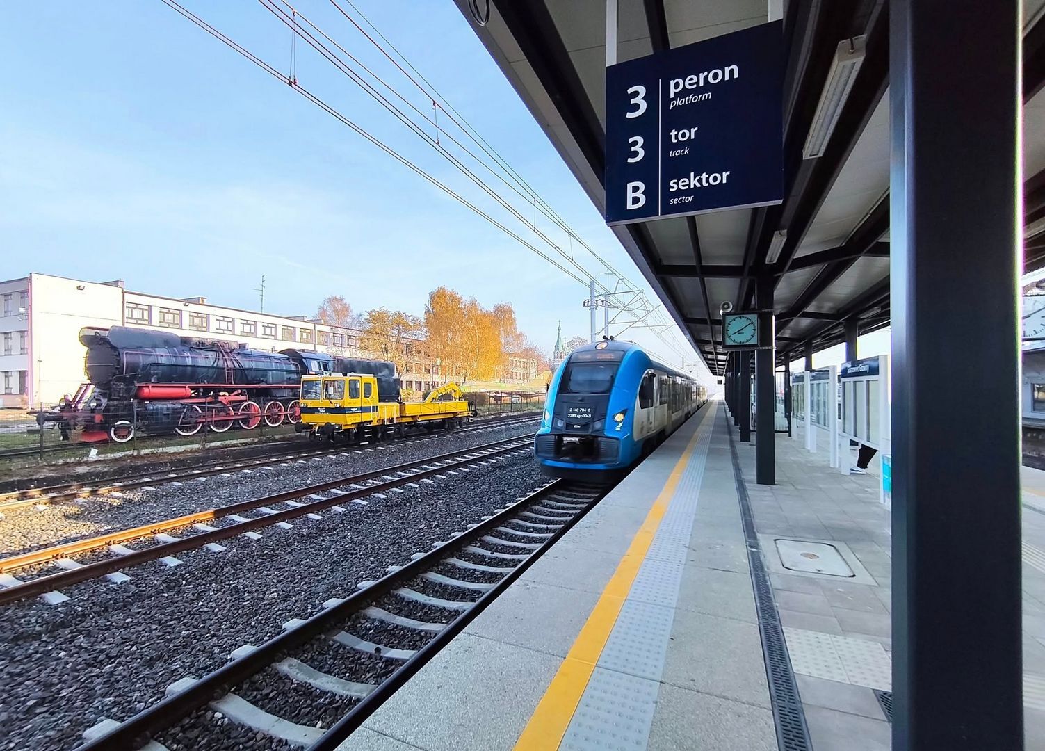Sosnowiec. Dworzec kolejowy główny. Nowy peron nr 3 otwarty. 5 listopada 2025.