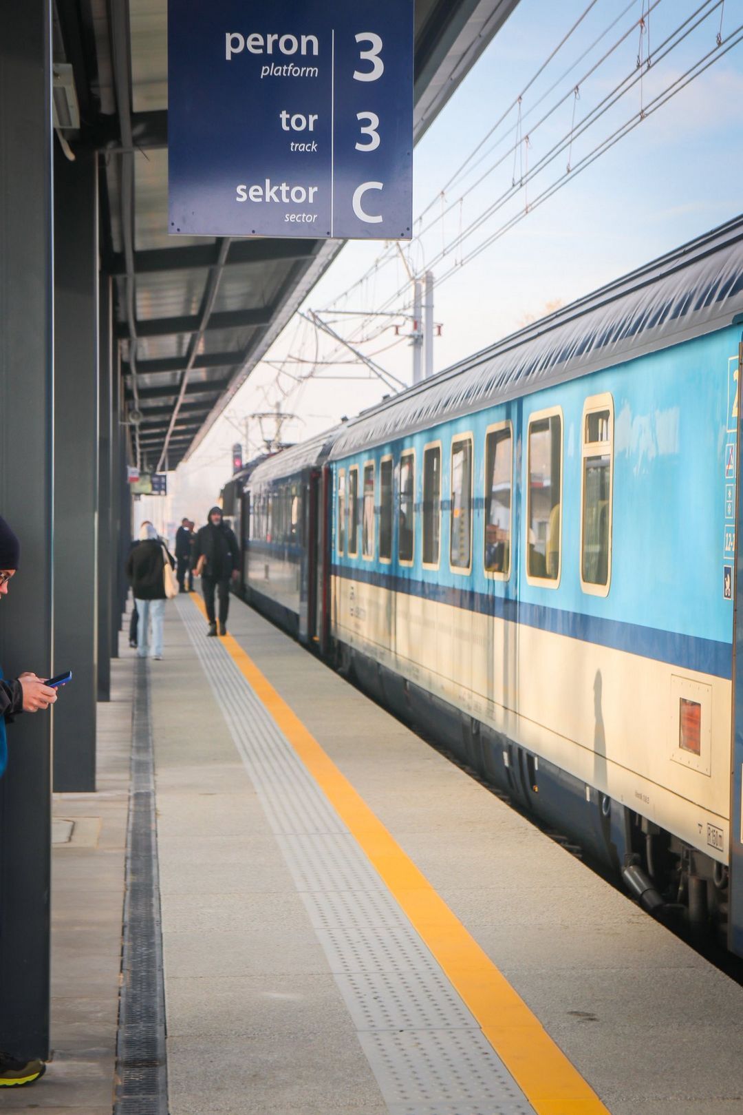 Sosnowiec. Dworzec kolejowy główny. Nowy peron nr 3 otwarty. 5 listopada 2025.