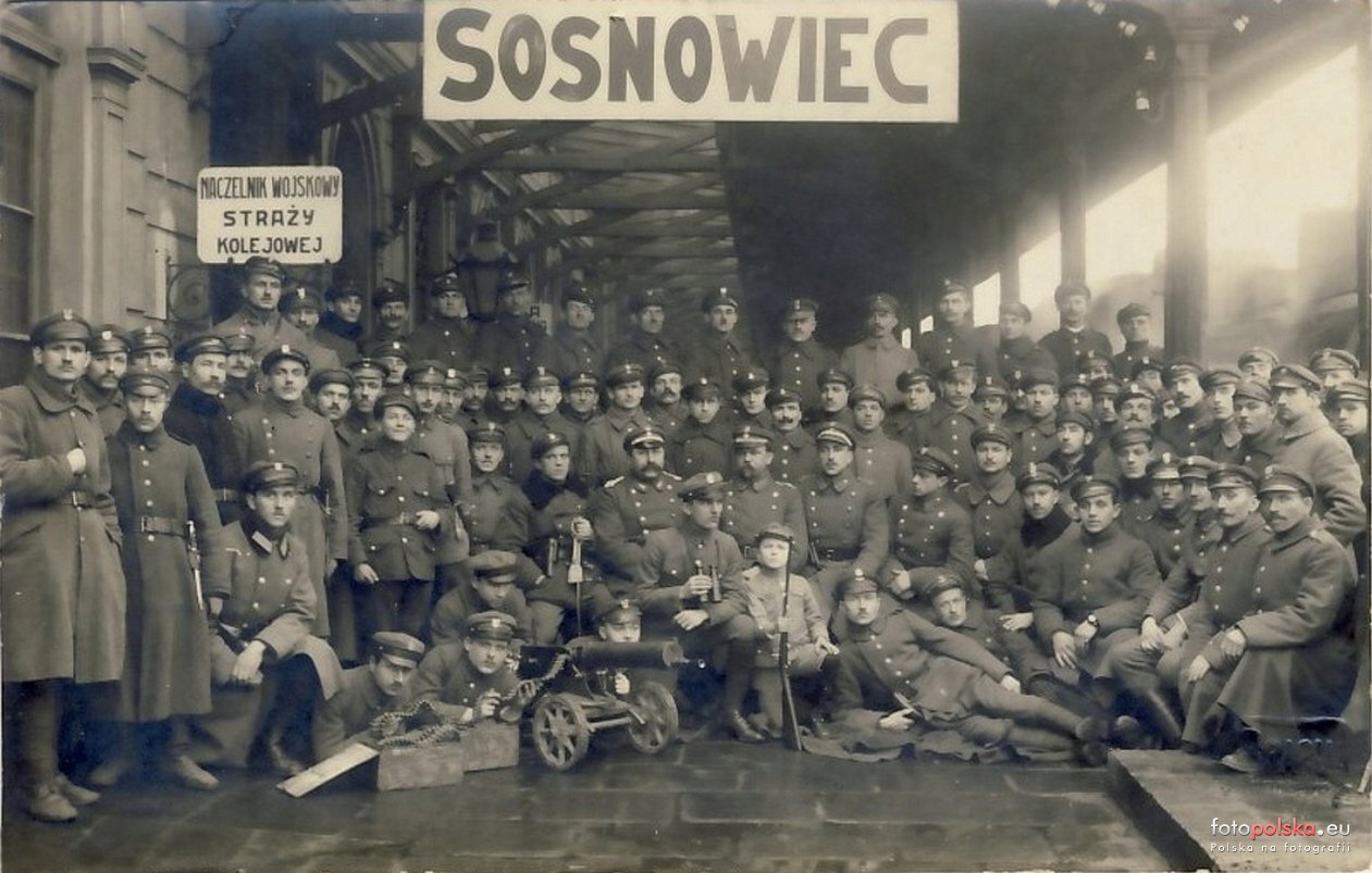 Sosnowiec. Dworzec kolejowy północny. Legioniści na peronie pierwszym. Lata 1918-1919.