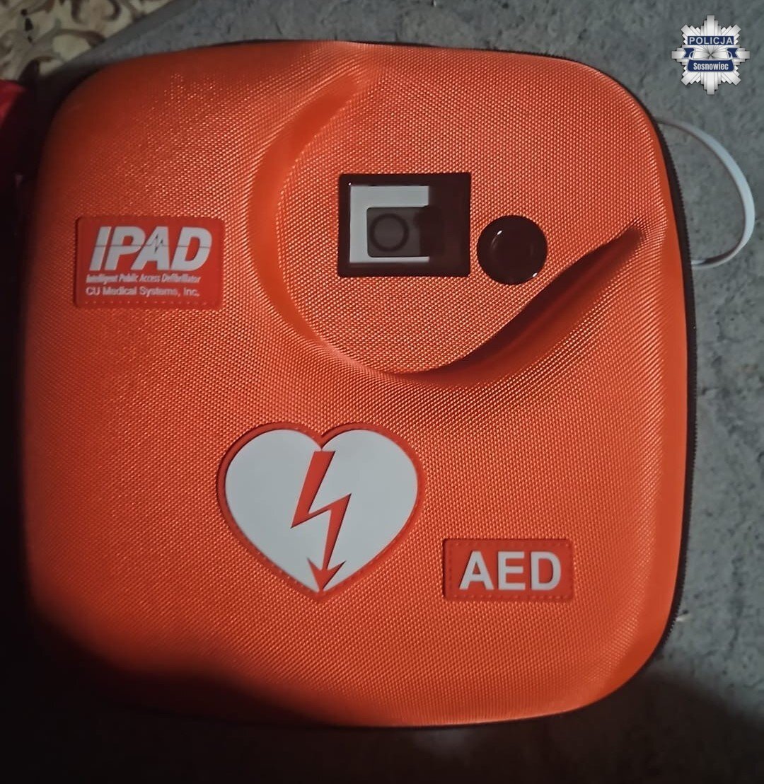 Sosnowiec-Juliusz. Skradziony defibrylator (AED) z biblioteki, znaleziony przypadkiem podczas interwencji. 10 marca 2026